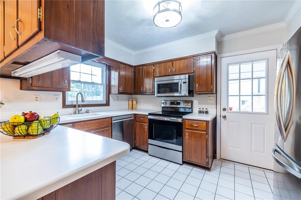 2976 Atterberry Court Decatur, GA 30033 - Photo 19 of 68