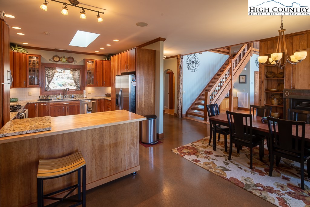 1332 Big Tree Road West Jefferson, NC 28694 - Photo 11 of 50 Gallery Image 11