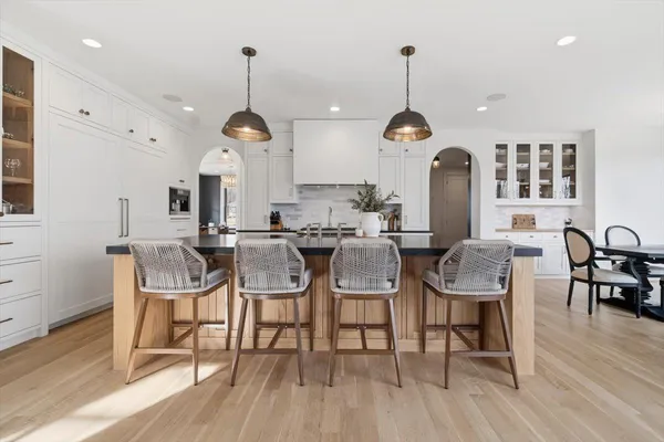 $2,379,800 | 15540 52nd Place North, Plymouth, MN 55446