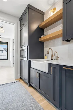 $2,379,800 | 15540 52nd Place North, Plymouth, MN 55446