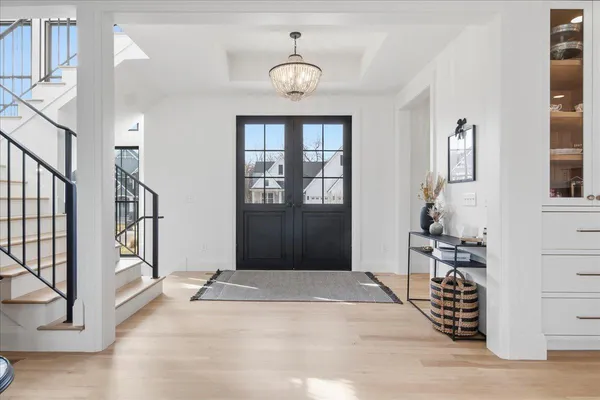 $2,379,800 | 15540 52nd Place North, Plymouth, MN 55446