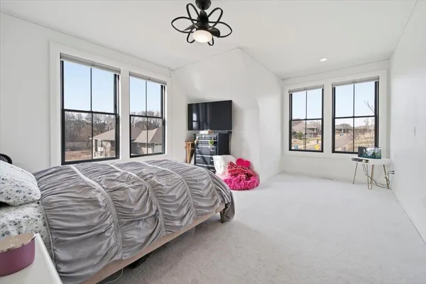 $2,379,800 | 15540 52nd Place North, Plymouth, MN 55446