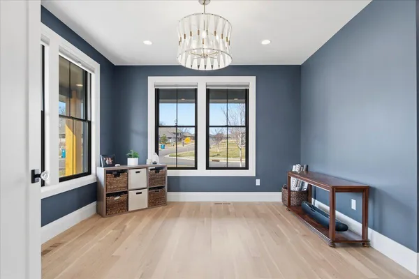 $2,379,800 | 15540 52nd Place North, Plymouth, MN 55446