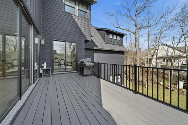 $2,379,800 | 15540 52nd Place North, Plymouth, MN 55446