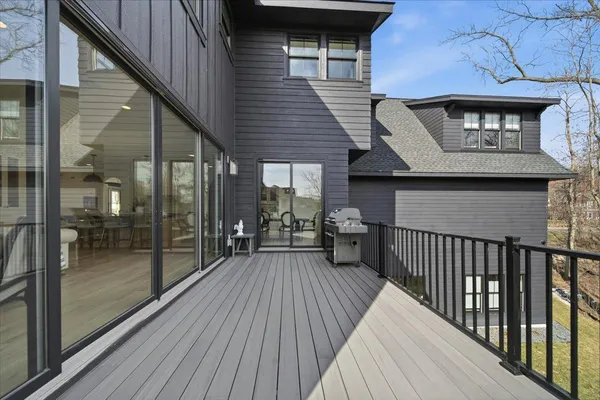 $2,379,800 | 15540 52nd Place North, Plymouth, MN 55446