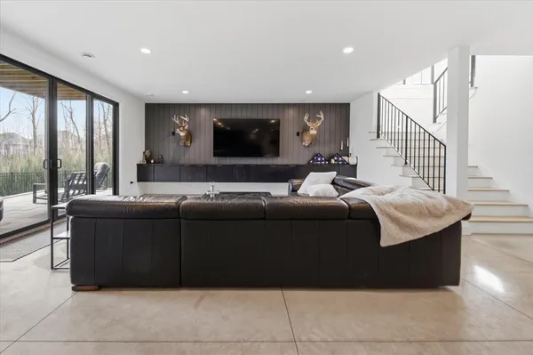 $2,379,800 | 15540 52nd Place North, Plymouth, MN 55446