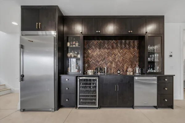 $2,379,800 | 15540 52nd Place North, Plymouth, MN 55446