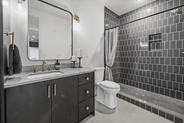 $2,379,800 | 15540 52nd Place North, Plymouth, MN 55446