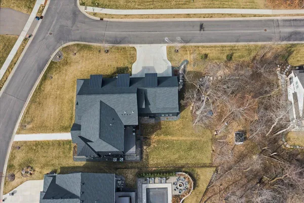 $2,379,800 | 15540 52nd Place North, Plymouth, MN 55446