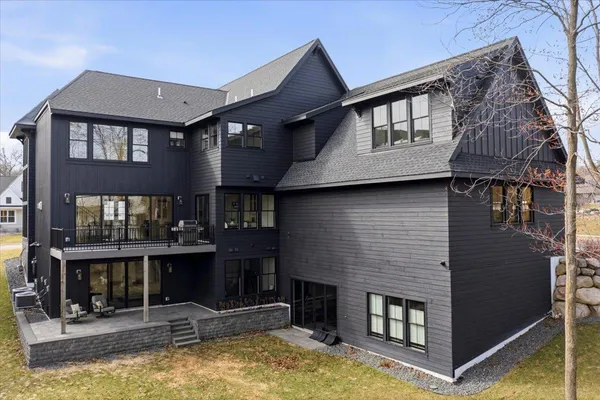 $2,379,800 | 15540 52nd Place North, Plymouth, MN 55446