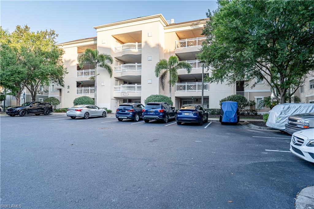 1362 Centre Ct Ridge Drive, Unit 101 Reunion, FL 34747 - Photo 1 of 25 View of building exterior