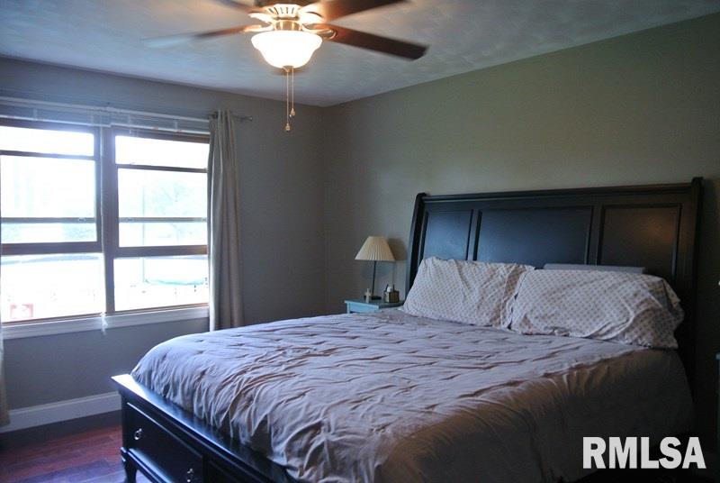 1003 South Johanson Road Peoria, IL 61607 - Photo 17 of 26 Gallery Image 17