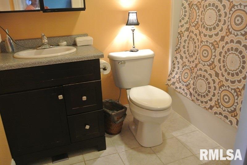 1003 South Johanson Road Peoria, IL 61607 - Photo 23 of 26 Gallery Image 23