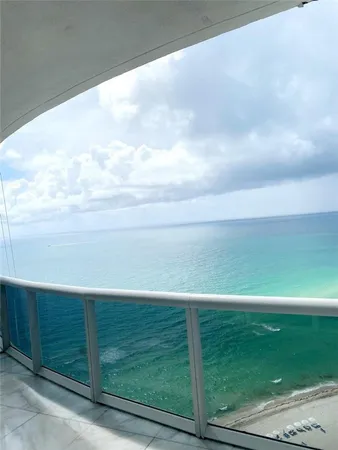 $8,250 | 16001 Collins Avenue, Unit 2207, Sunny Isles Beach, FL 33160