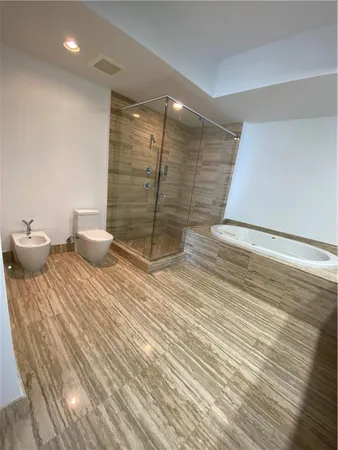 $8,250 | 16001 Collins Avenue, Unit 2207, Sunny Isles Beach, FL 33160