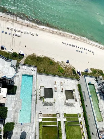 $8,250 | 16001 Collins Avenue, Unit 2207, Sunny Isles Beach, FL 33160