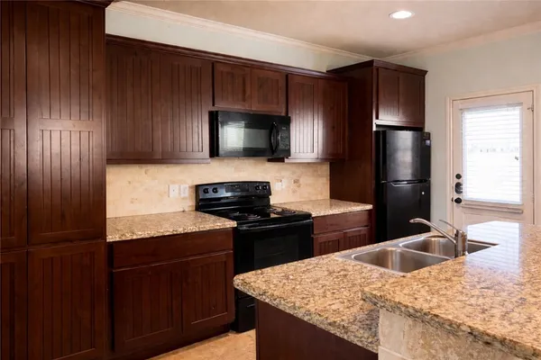 $2,600 | 3411 Cullen Trail, College Station, TX 77845