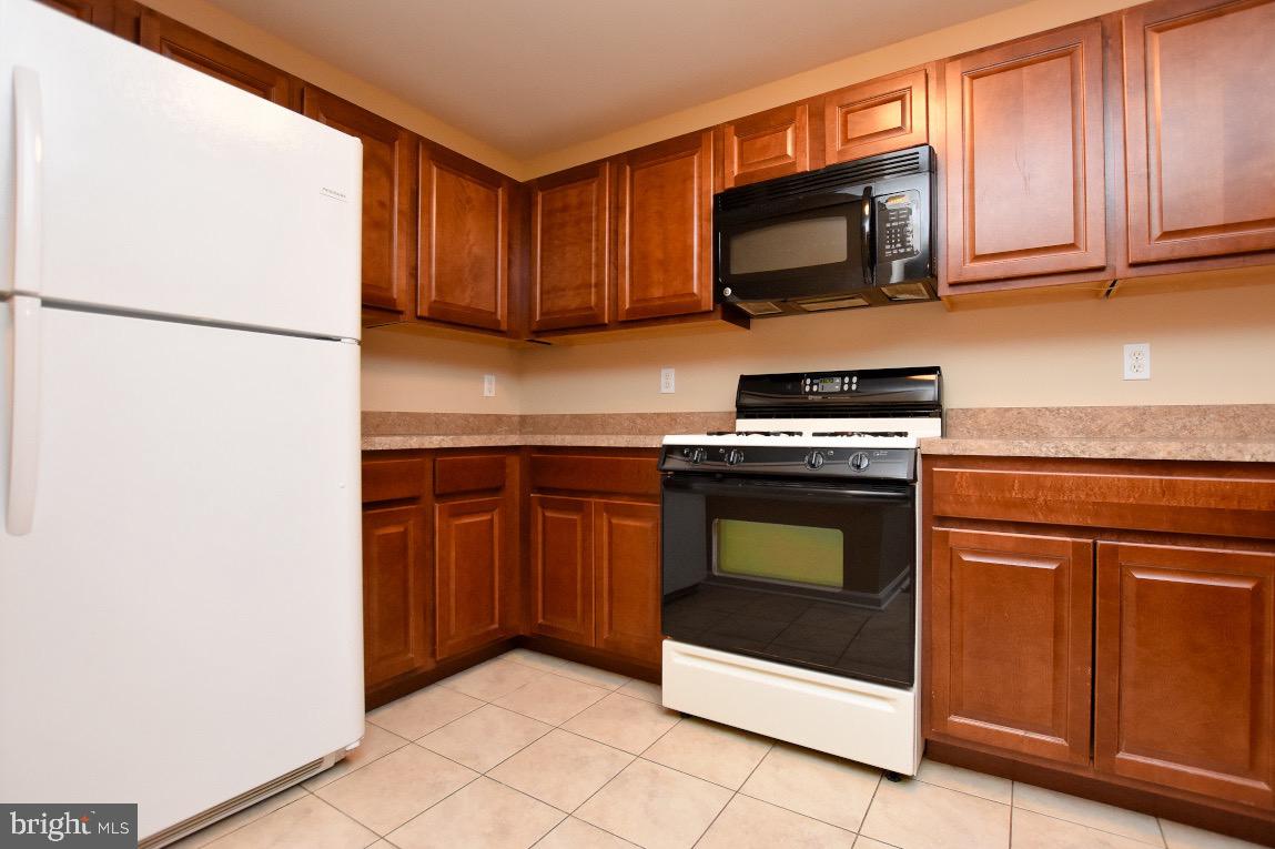 342 Nicholas Drive Delran, NJ 08075 - Photo 9 of 21