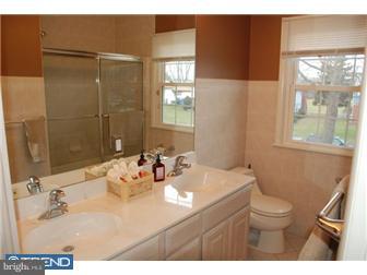 323 Surrey Road Cherry Hill, NJ 08002 - Photo 11 of 12 Gallery Image 11