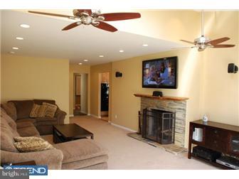 323 Surrey Road Cherry Hill, NJ 08002 - Photo 8 of 12 Gallery Image 8