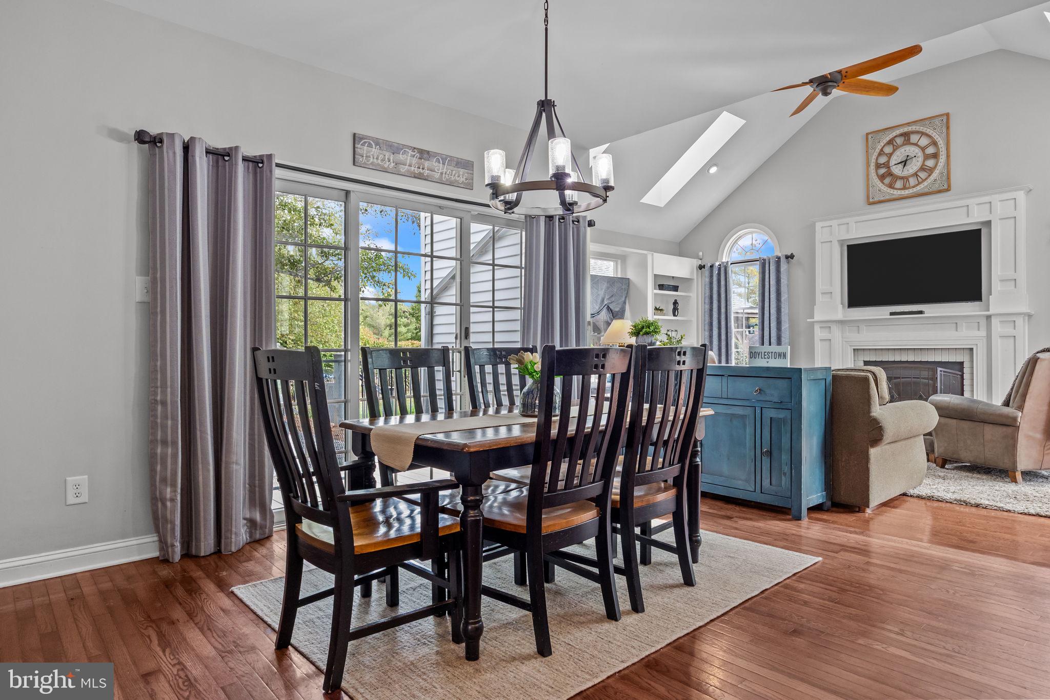 4605 Twinbrook Circle Doylestown, PA 18902 - Photo 17 of 53 Breakfast room ready for expandable table.