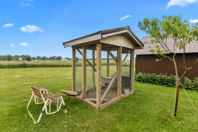 $950,000 | W5837 County Rd A, Sugar Creek, WI 53121