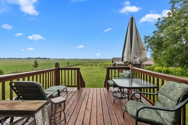 $950,000 | W5837 County Rd A, Sugar Creek, WI 53121