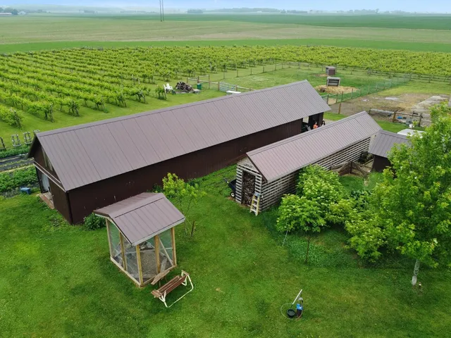 $950,000 | W5837 County Rd A, Sugar Creek, WI 53121