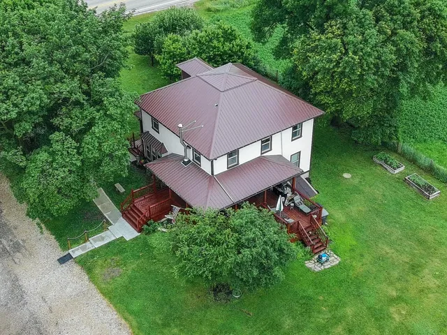 $950,000 | W5837 County Rd A, Sugar Creek, WI 53121