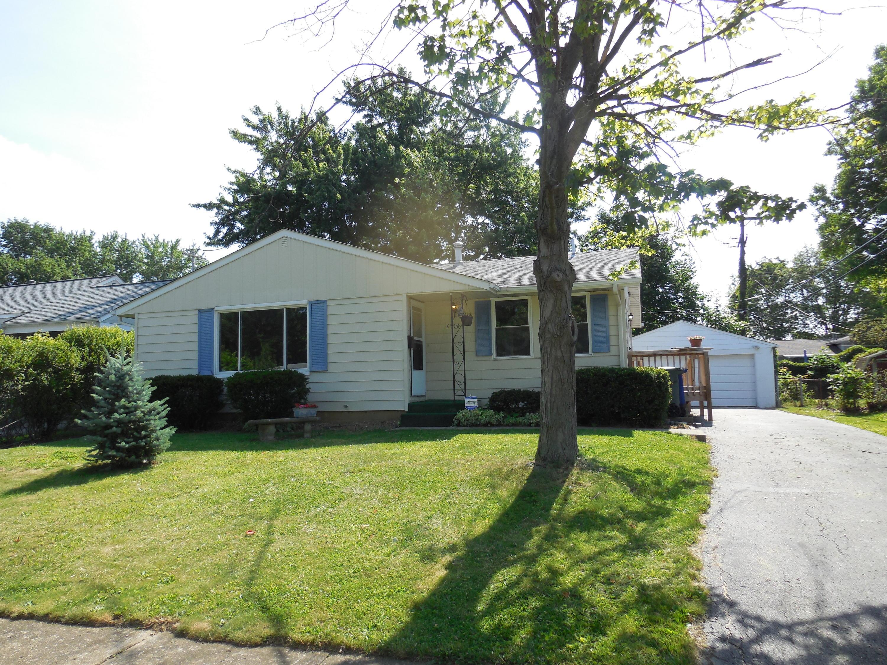 6514 Devonhill Road Columbus, OH 43229 - Photo 1 of 17 Gallery Image 1