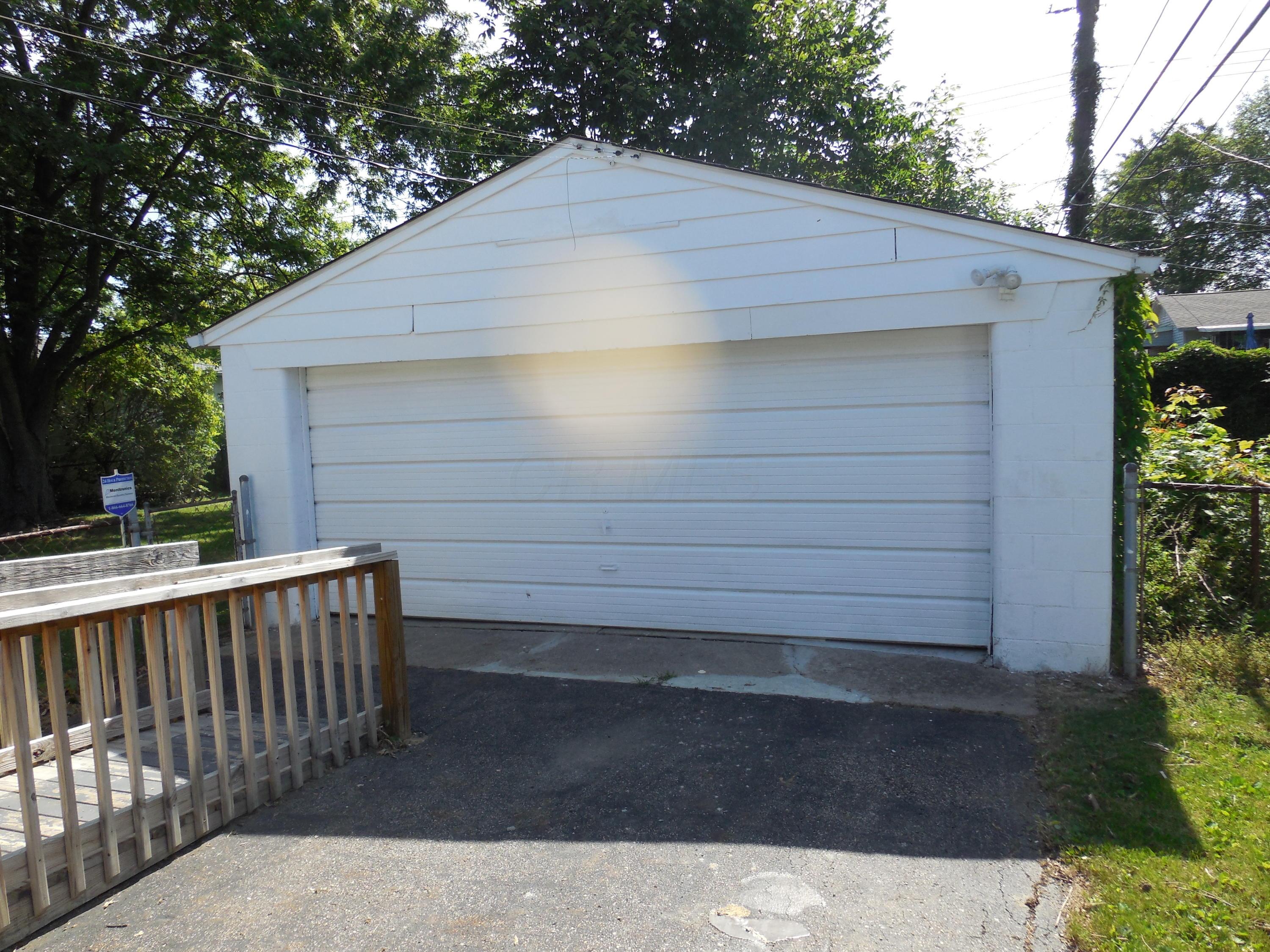 6514 Devonhill Road Columbus, OH 43229 - Photo 3 of 17 Gallery Image 3