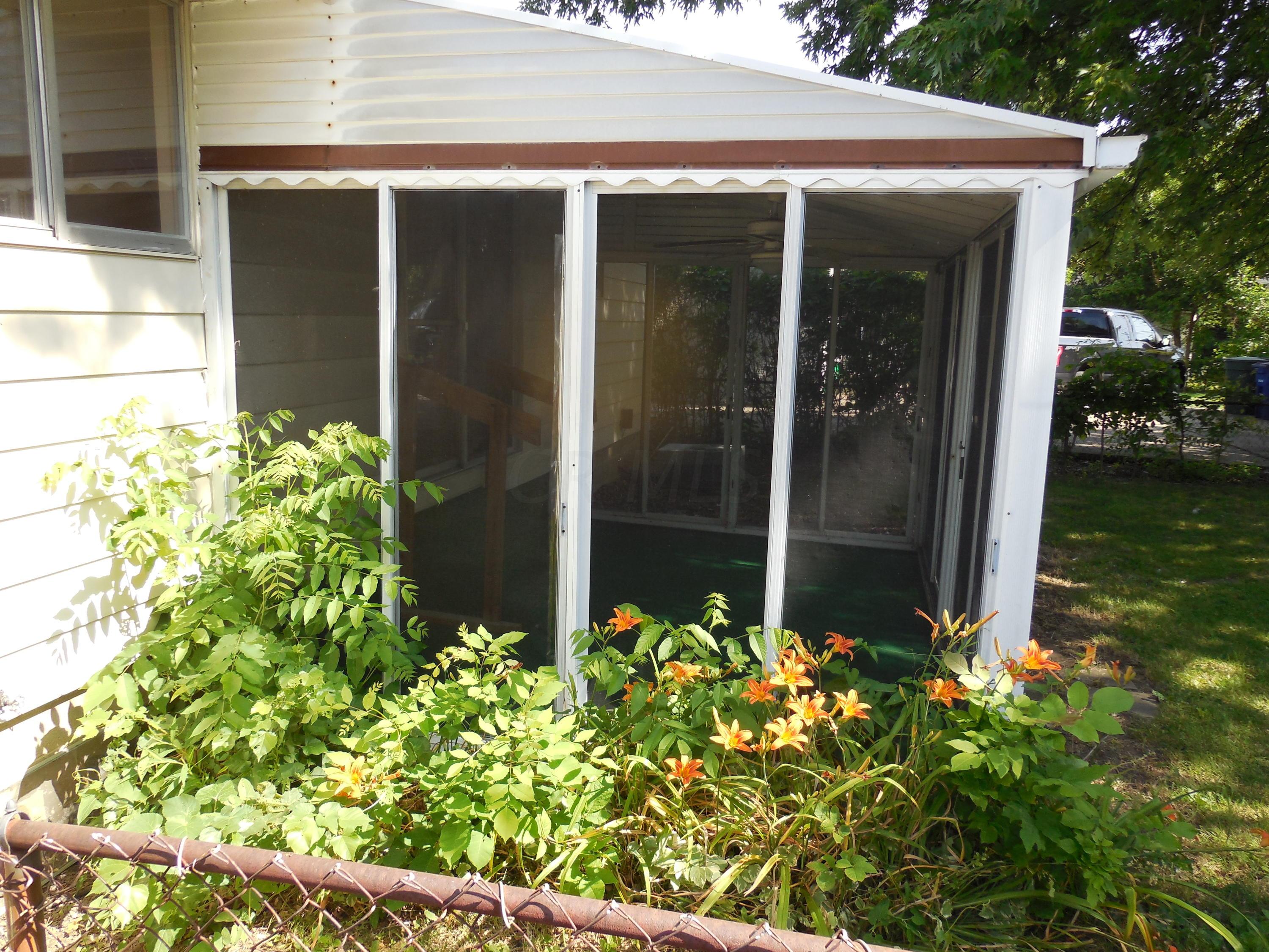 6514 Devonhill Road Columbus, OH 43229 - Photo 4 of 17 Gallery Image 4