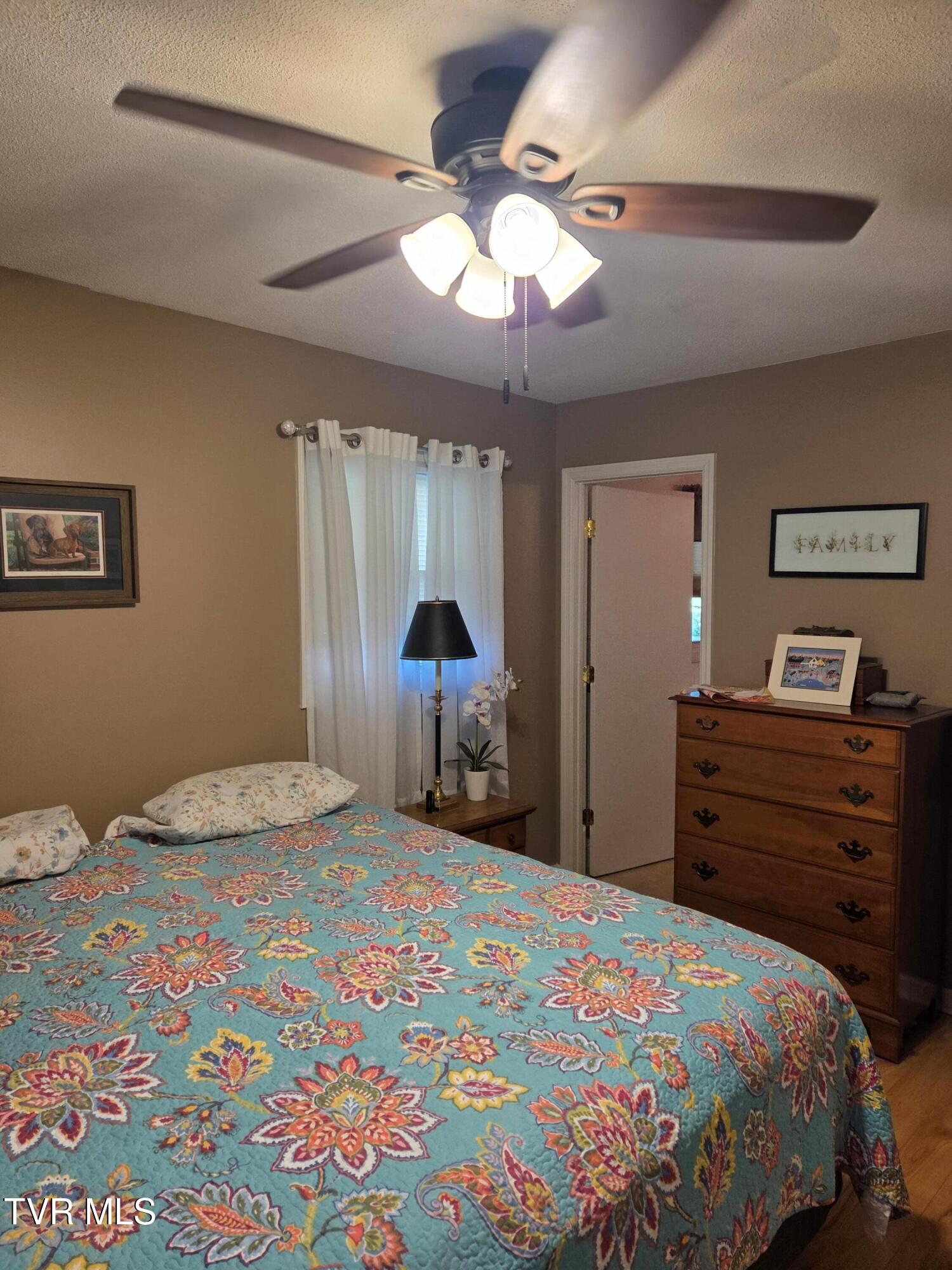 130 Unaka Subdivision Road Elizabethton, TN 37643 - Photo 22 of 24 130 Primary BR