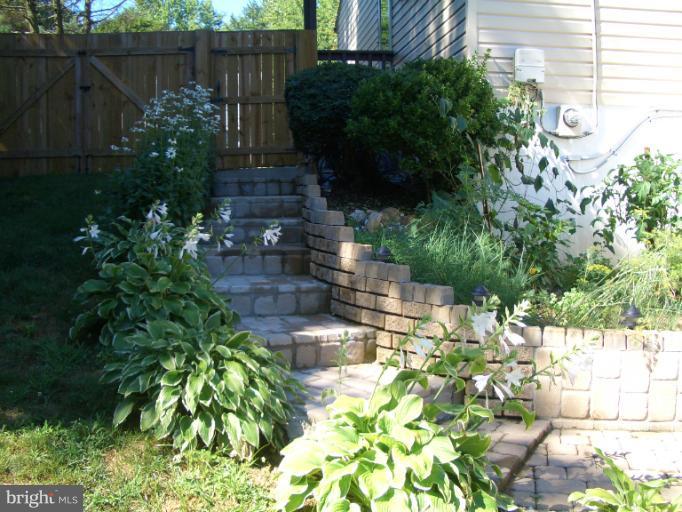 433 Highmeadow Road Reisterstown, MD 21136 - Photo 10 of 26 Exterior (Rear)