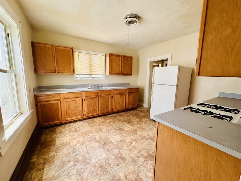 11 Derby Street Waltham, MA 02453 - Photo 11 of 28