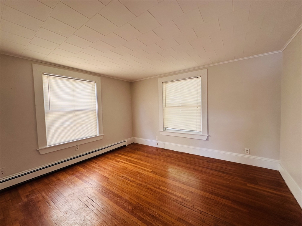 11 Derby Street Waltham, MA 02453 - Photo 7 of 28