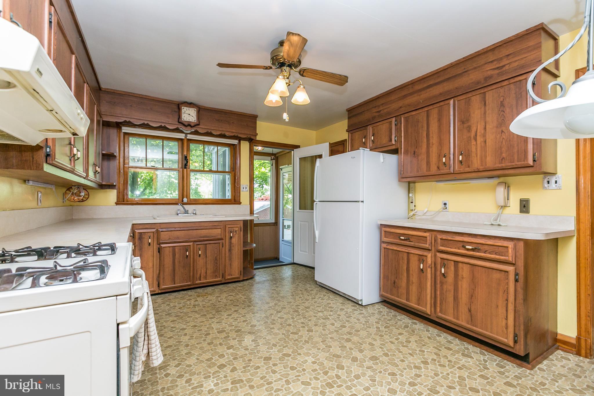 13219 Fork Road Baldwin, MD 21013 - Photo 15 of 30 Kitchen
