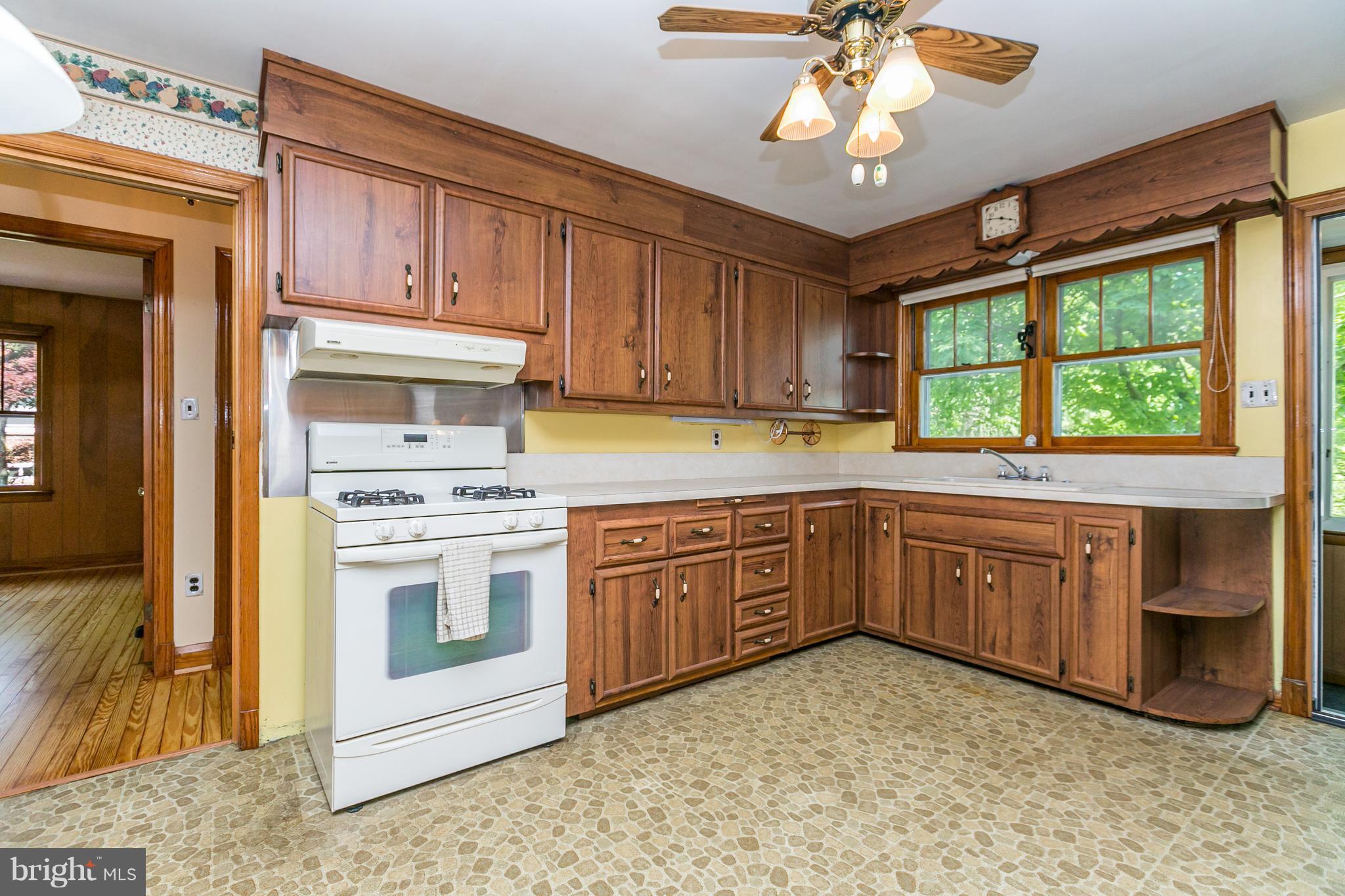 13219 Fork Road Baldwin, MD 21013 - Photo 16 of 30 Kitchen