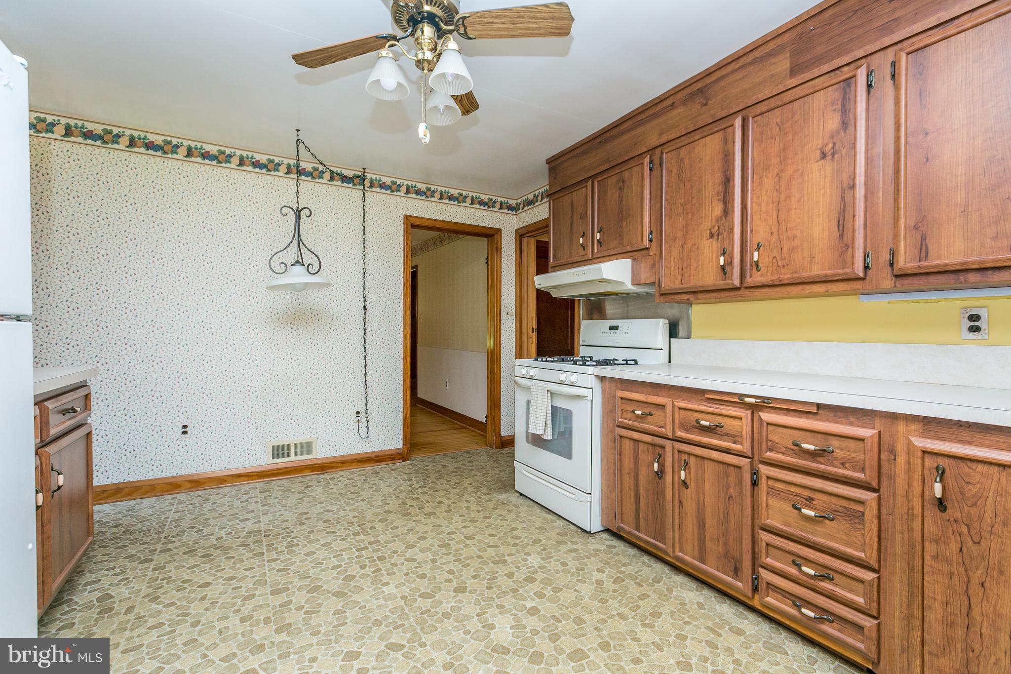 13219 Fork Road Baldwin, MD 21013 - Photo 17 of 30 Kitchen