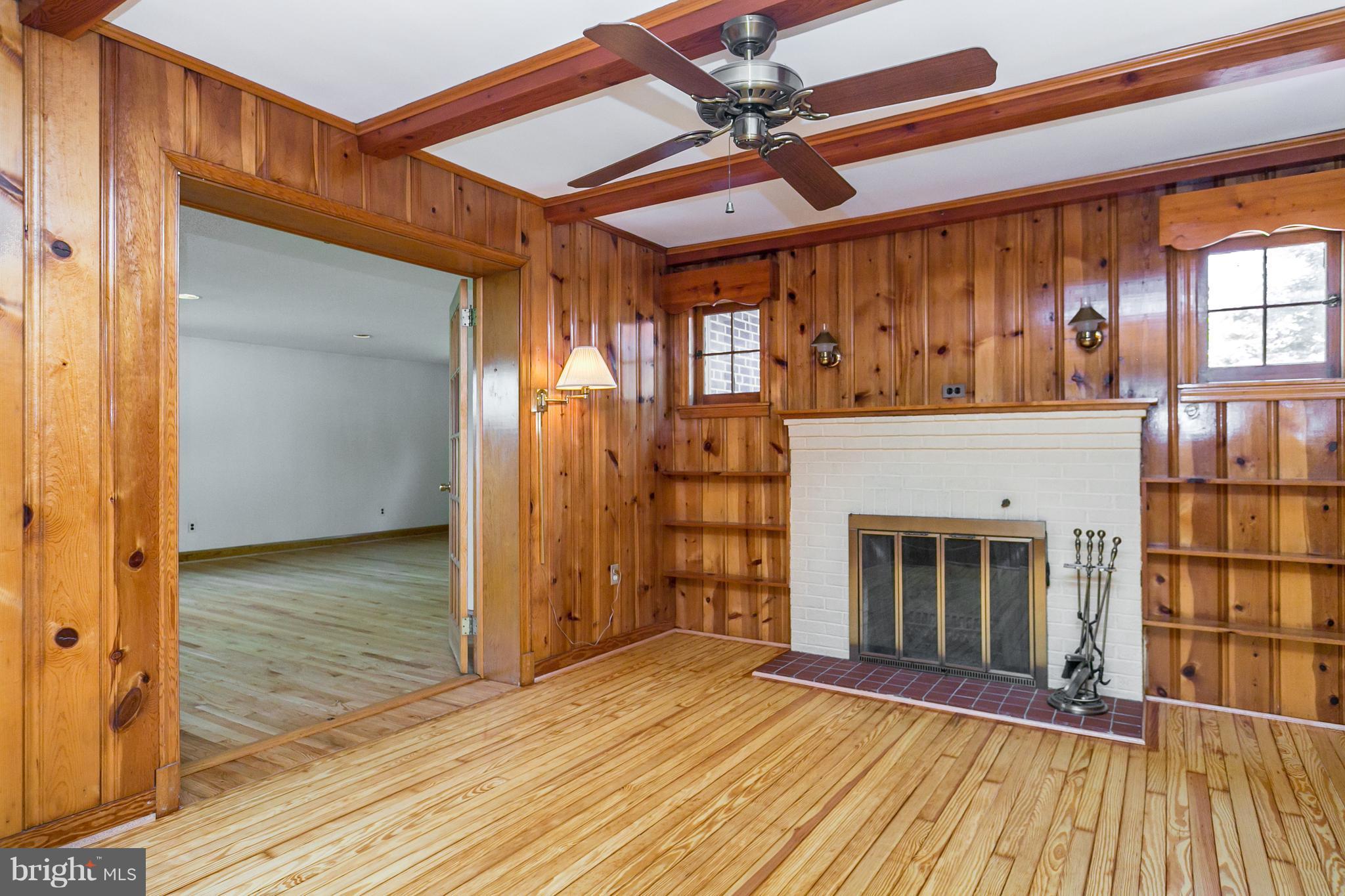 13219 Fork Road Baldwin, MD 21013 - Photo 6 of 30 Living room