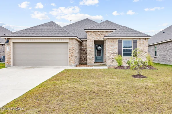 $225,000 | 222 Old Cane Court, Duson, LA 70529