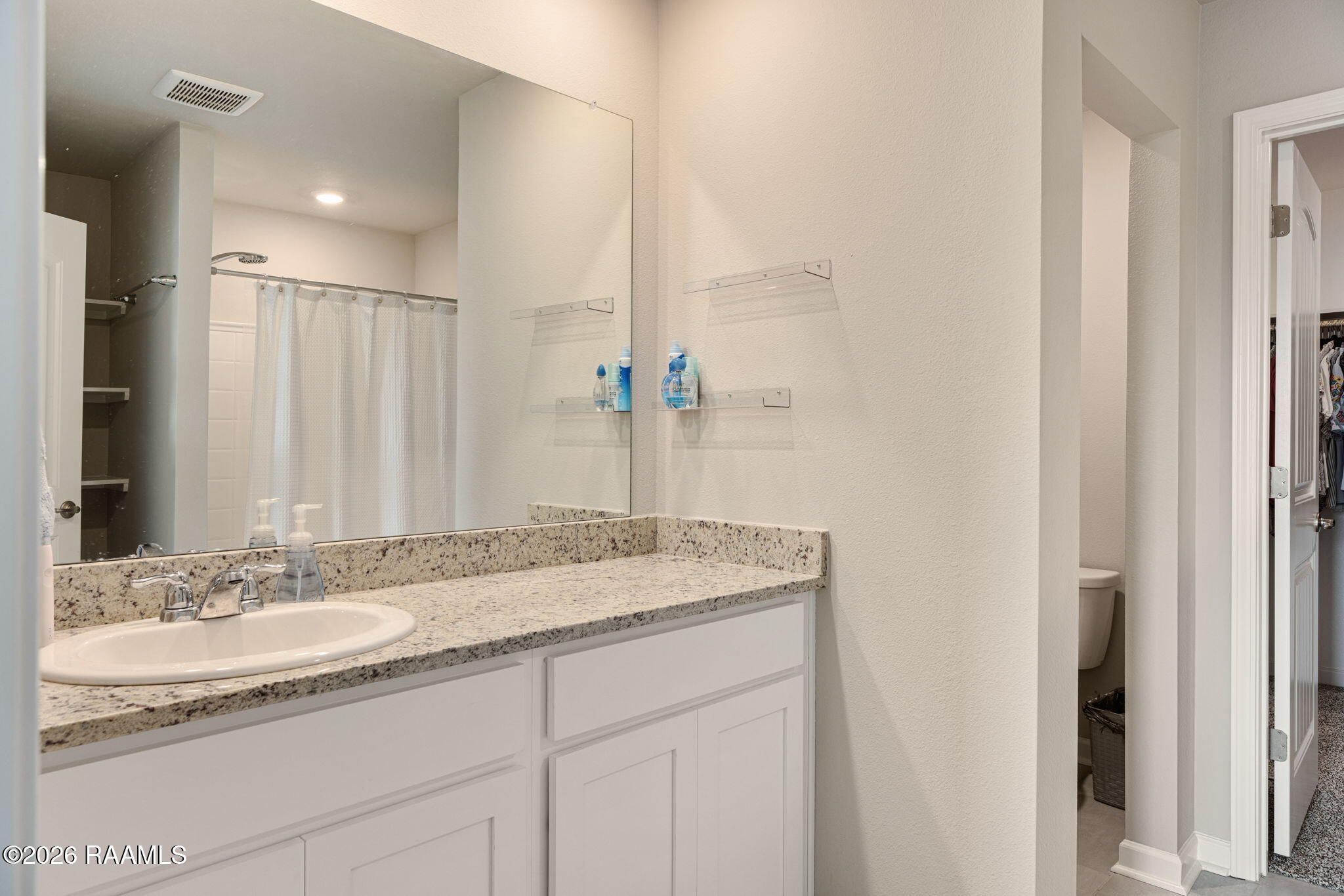 222 Old Cane Court Duson, LA 70529 - Photo 9 of 22 Primary Bathroom w/ Water Closet