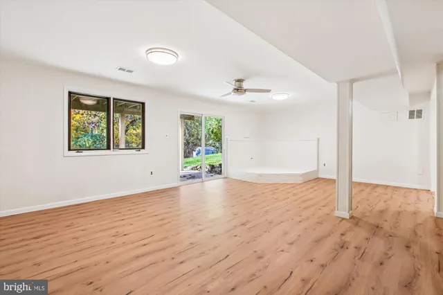 $3,995 | 11138 Byrd Drive, Fairfax, VA 22030