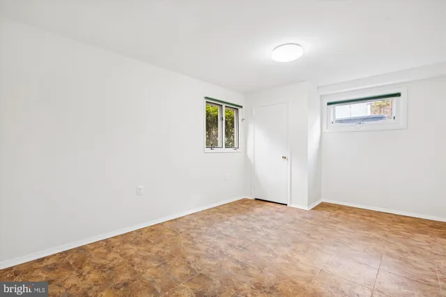 $3,995 | 11138 Byrd Drive, Fairfax, VA 22030