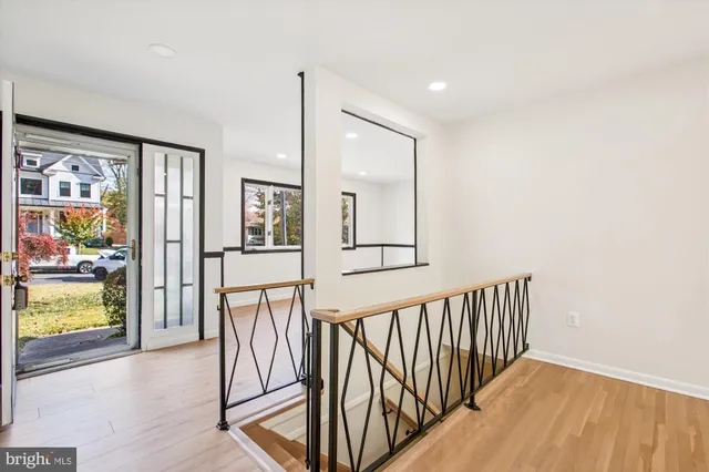 $3,995 | 11138 Byrd Drive, Fairfax, VA 22030