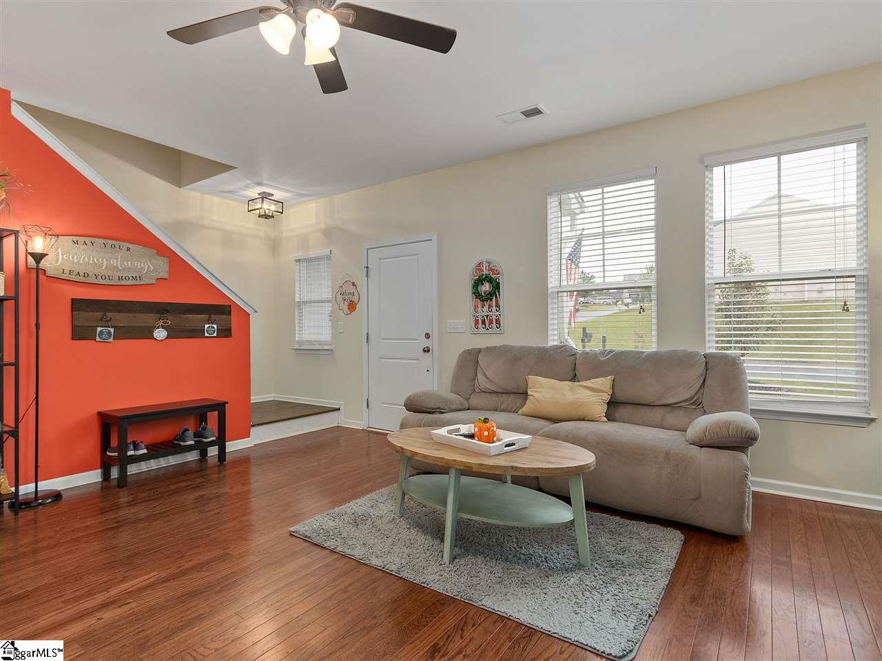 279 Castleton Circle Boiling Springs, SC 29316 - Photo 7 of 36