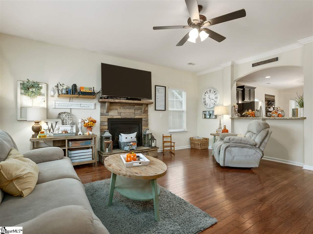 279 Castleton Circle Boiling Springs, SC 29316 - Photo 8 of 36