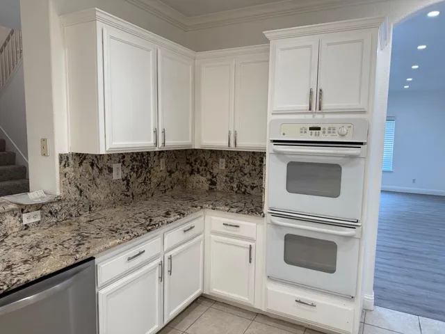 $635,000 | 683 Mark Thomas Drive, Yuba City, CA 95993