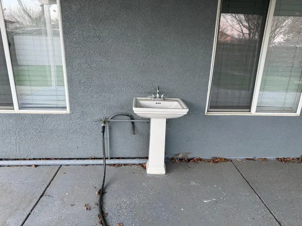 $620,000 | 683 Mark Thomas Drive, Yuba City, CA 95993