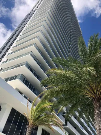 $5,800 | 16385 Biscayne Boulevard, Unit 507, North Miami Beach, FL 33160
